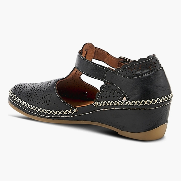 Women's Spring Step Airy Black Genuine Leather Laser Etching Size 42 - Picture 2 of 7